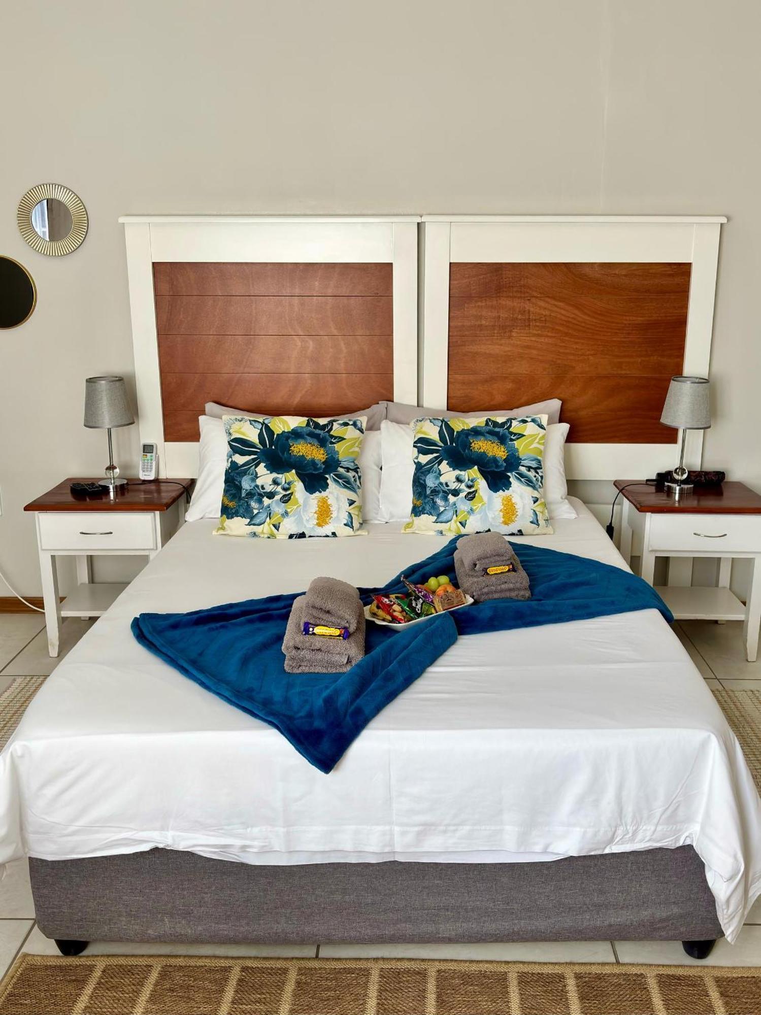 Tranquility Self Catering Hotel Luderitz Ngoại thất bức ảnh