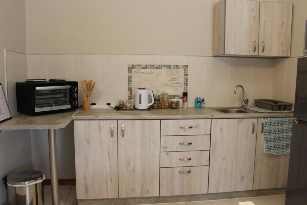 Tranquility Self Catering Hotel Luderitz Ngoại thất bức ảnh
