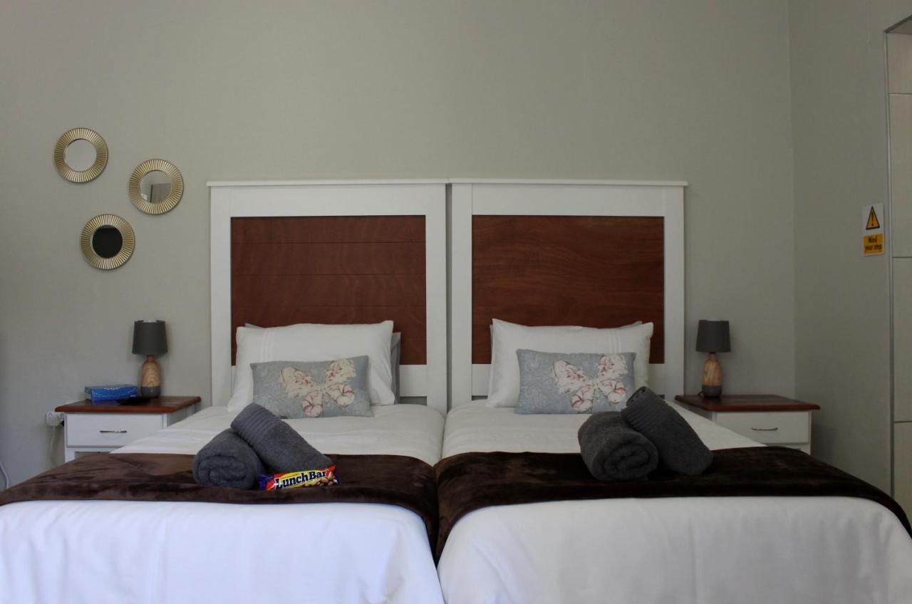 Tranquility Self Catering Hotel Luderitz Ngoại thất bức ảnh