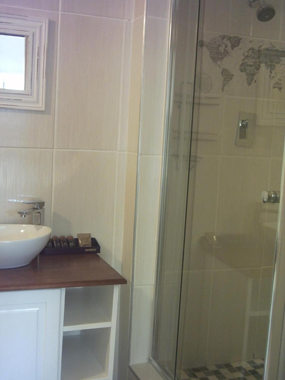 Tranquility Self Catering Hotel Luderitz Ngoại thất bức ảnh
